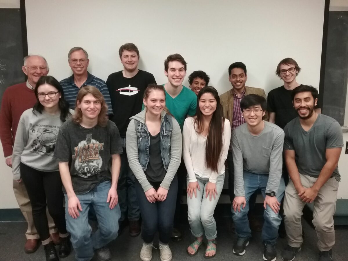 Photo of students and faculty of an EPSS class