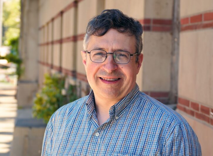 A headshot of UCLA physics and astronomy professor Zvi Bern