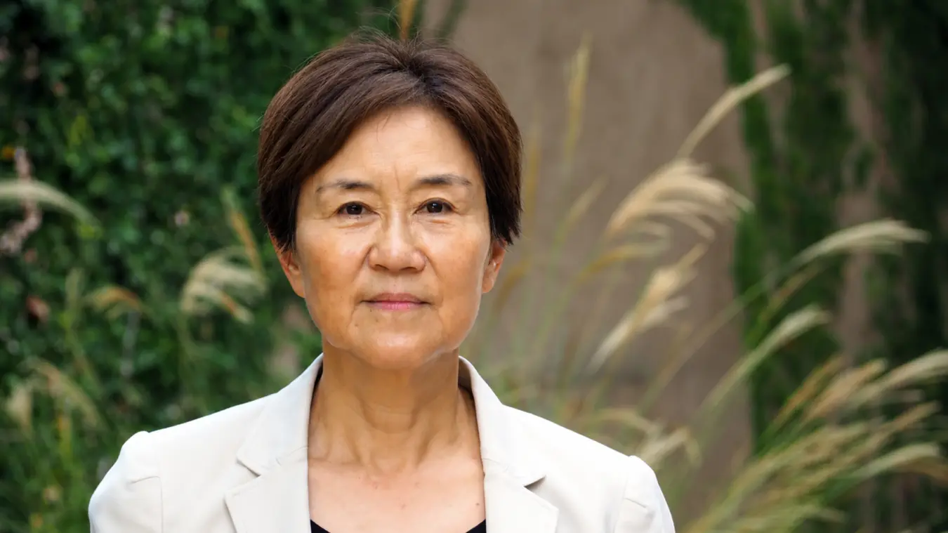 Professor Rong Fu